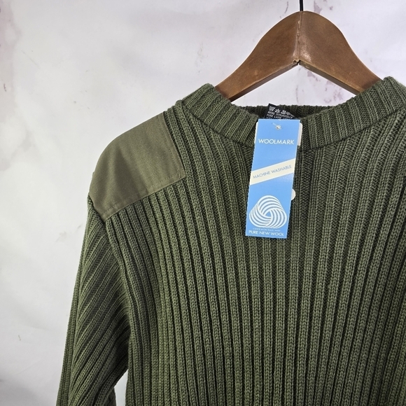 Vintage Wool Sweater Men Medium Green Shoulder Elbow Commando Military Tactical - Picture 2 of 11